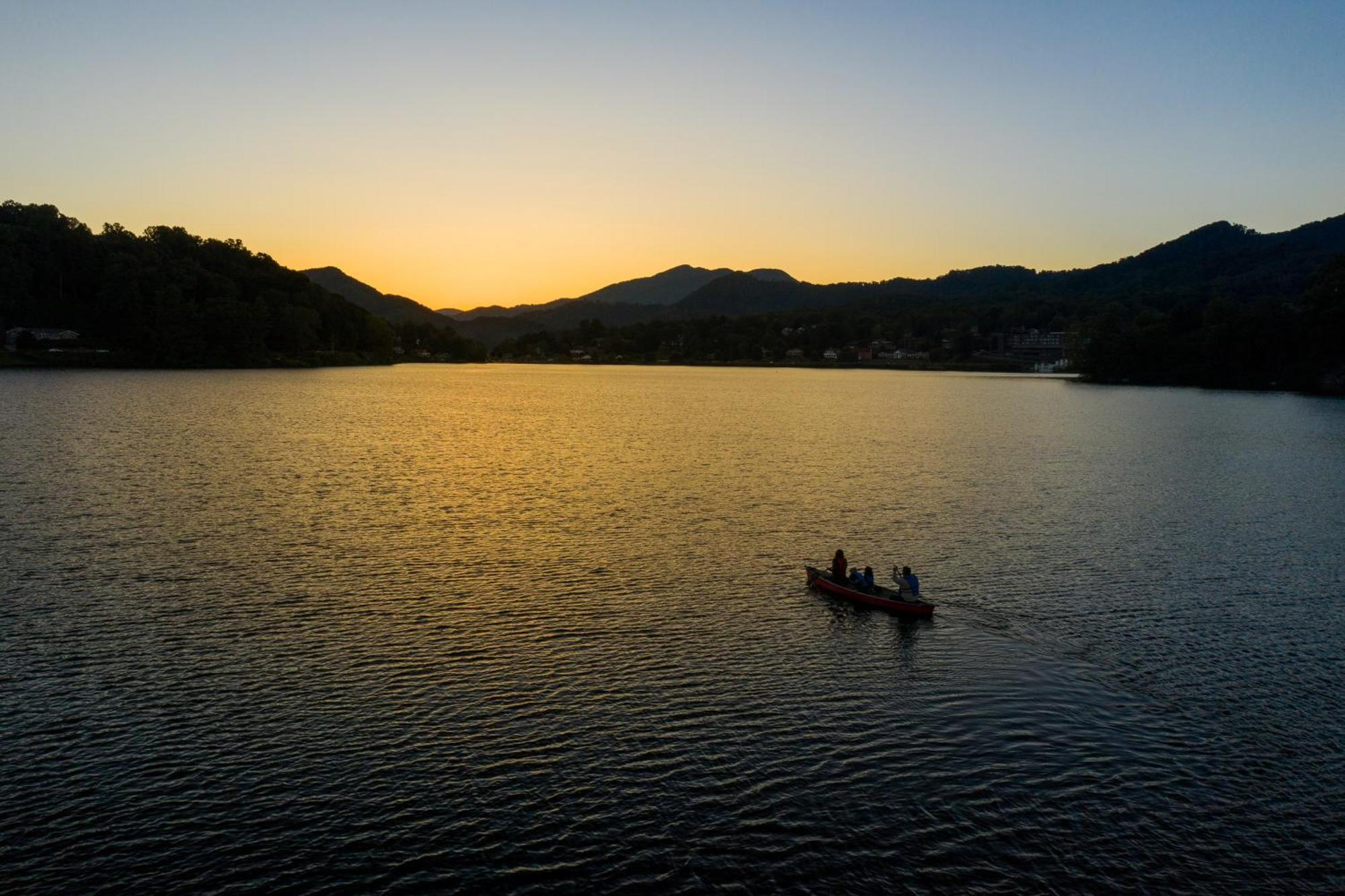 Campground Cabin Lake Junaluska Bagian luar foto